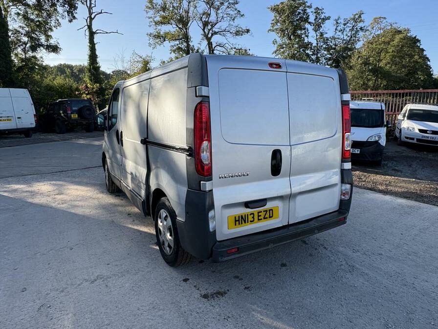 2013 Renault Trafic Trafic SL29 DCI – HN13EZD