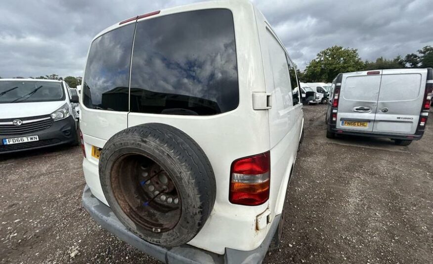 2009 Volkswagen Transporter Transporter T28 102 TDI SWB – VO09SZR