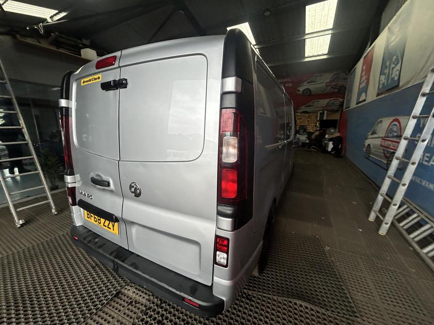 2018 Vauxhall Vivaro Vivaro 2900 Sportive CDTi – BF68ZZY