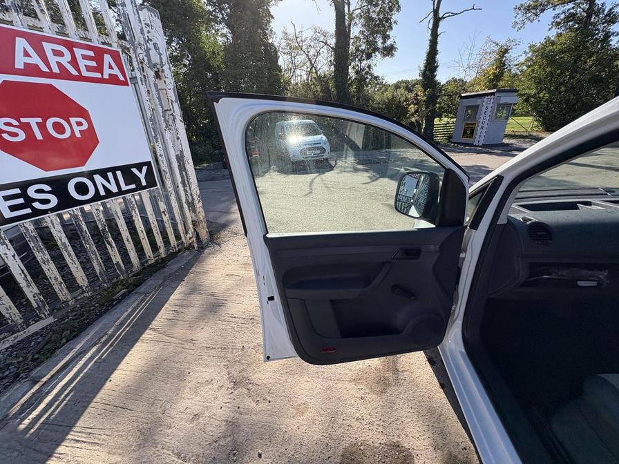 2011 Volkswagen Caddy Caddy C20 TDI 102 – RO11OAX