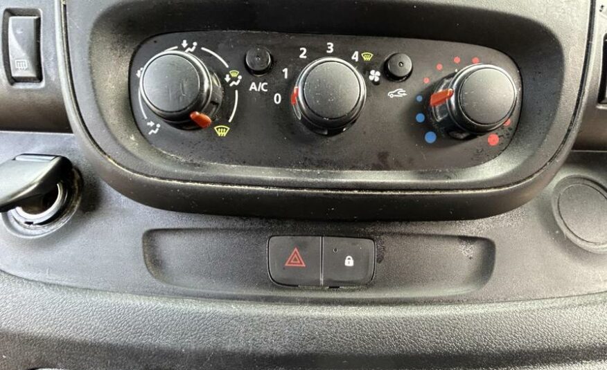 2015 Renault Trafic Trafic SL27 Business+ dCi – EA15BVT