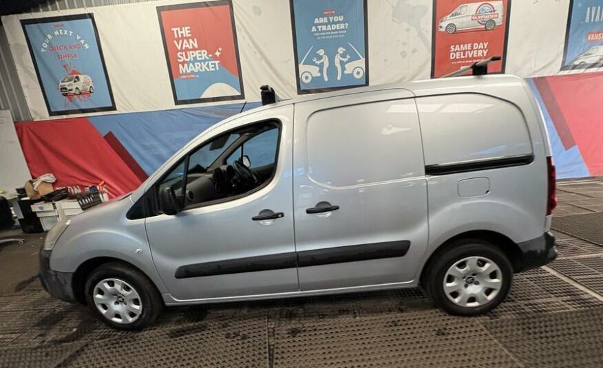 2017 Peugeot Partner Partner Professional L1 Blue HDi – EK17YCO