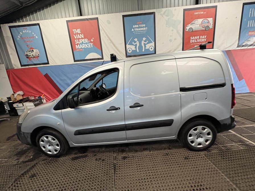 2017 Peugeot Partner Partner Professional L1 Blue HDi – EK17YCO