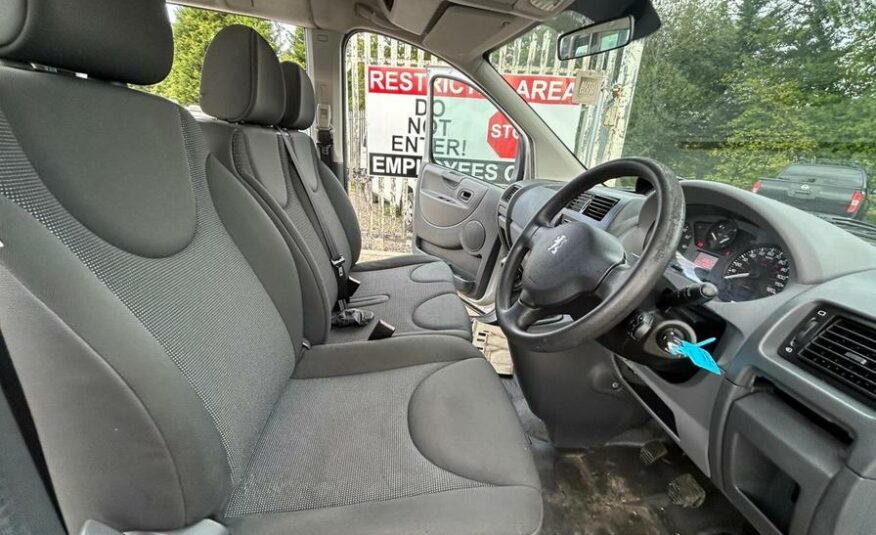 2012 Peugeot Expert Tepee Expert Tepee Comfort HDI – WA62FBK