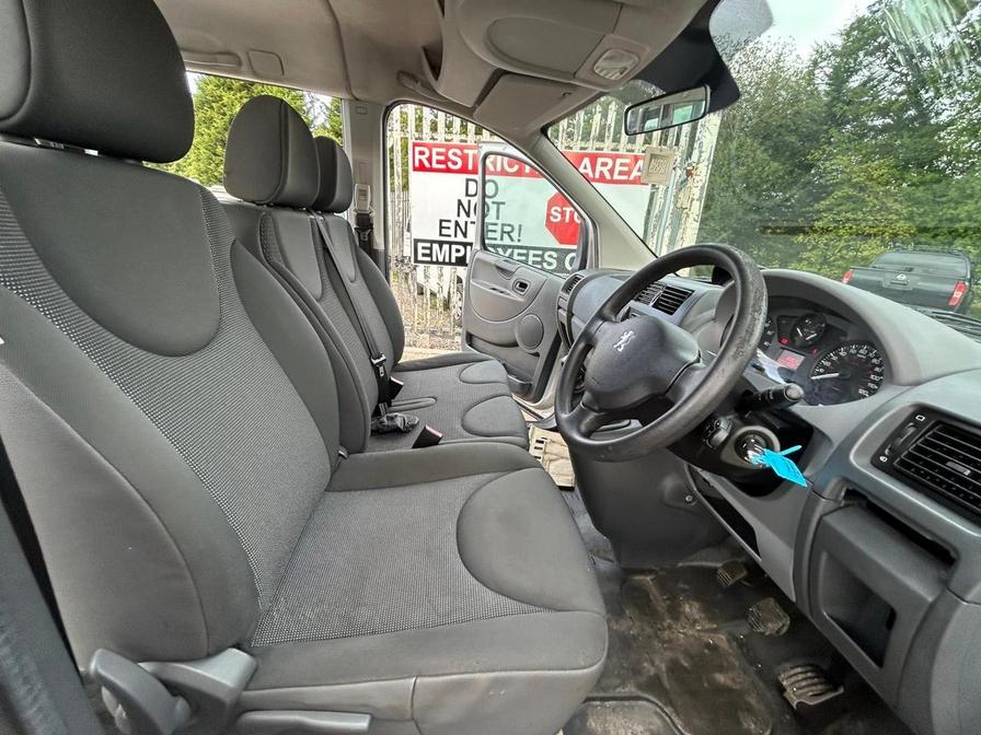 2012 Peugeot Expert Tepee Expert Tepee Comfort HDI – WA62FBK