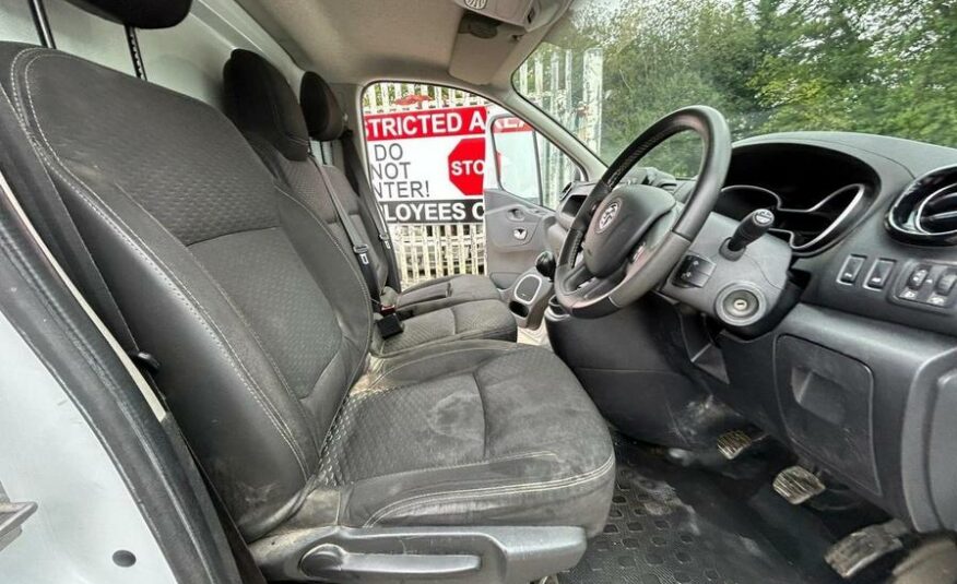 2015 Vauxhall Vivaro Vivaro  2900 Sportive CDTi – DY65NRN
