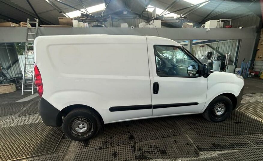 2017 Vauxhall Combo Combo 2000 CDTi – YP67PVO