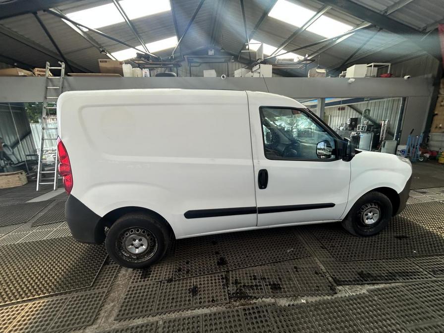 2017 Vauxhall Combo Combo 2000 CDTi – YP67PVO