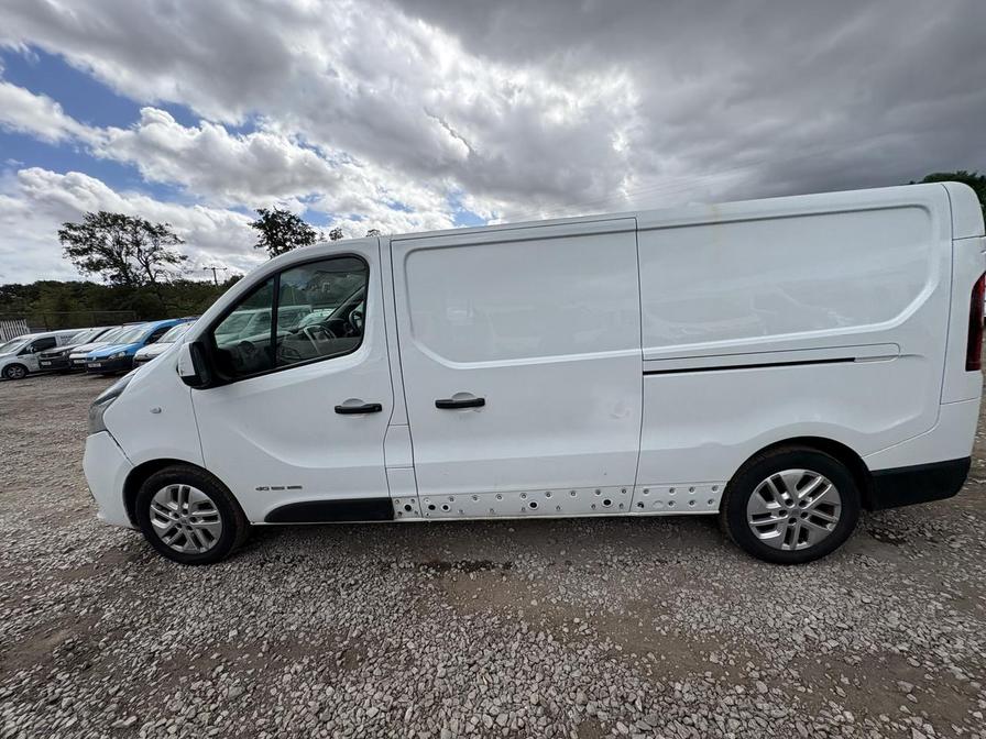 2017 Renault Trafic Trafic LL29 Sport Nav Energy dCi – FE67GYT