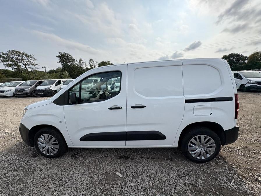 2021 Peugeot Partner Partner Professional L1 Blue HDi – NY21DLU