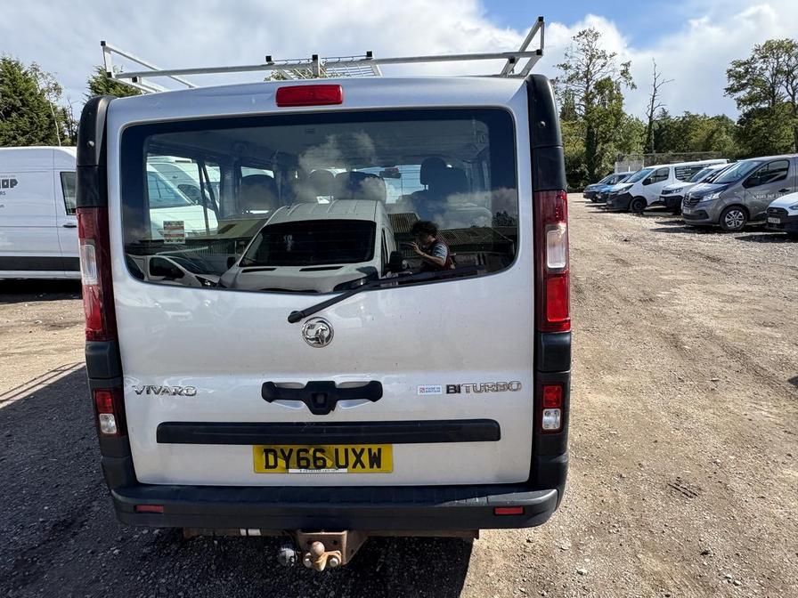 2016 Vauxhall Vivaro Combi Vivaro Combi CDTi S/S – DY66UXW