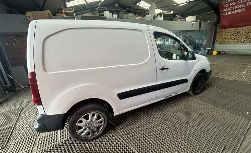 2016 Peugeot Partner Partner 850 Professional HDI – MX16XTF