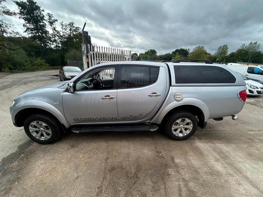 2012 Mitsubishi L200 L200 Barbarian LWB Double Cab DI-D 4×4 Auto – YX12VDF