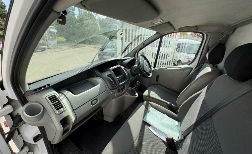 2011 Vauxhall Vivaro Vivaro  2700 CDTI SWB – YS60OHX
