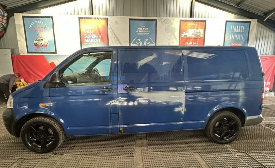 2007 Volkswagen Transporter Transporter T30 102 TDI LWB – RJ07YDT