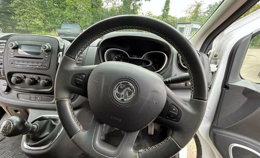 2015 Vauxhall Vivaro Vivaro  2900 Sportive CDTi – DY65NRN