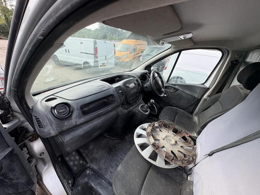2015 Vauxhall Vivaro Vivaro 2900 Sportive CDTi – DV65MLO