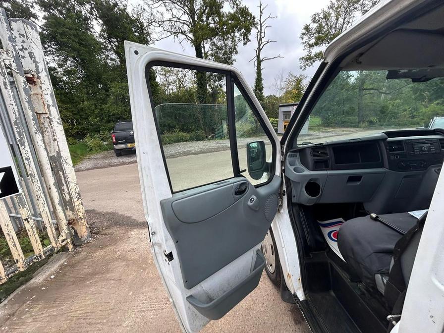 2008 Ford Transit Transit 115 T260 SWB FWD – WL58DNV