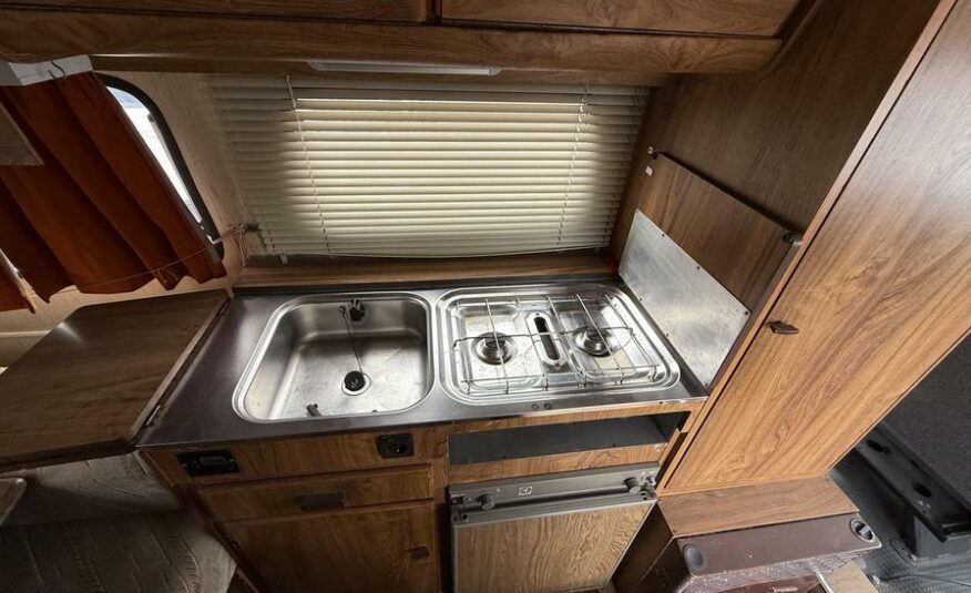 1988 Renault Trafic Trafic AS Camper – E57HLD