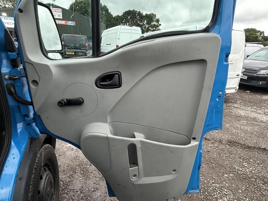 2006 Renault Master Master LM35 dCi 100 LWB – BX06VHU