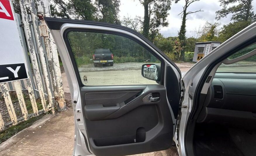 2009 Nissan Navara Navara Aventura Double Cab dCi Auto – YT09UDP