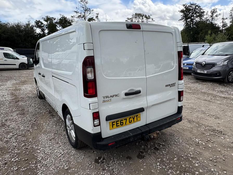 2017 Renault Trafic Trafic LL29 Sport Nav Energy dCi – FE67GYT