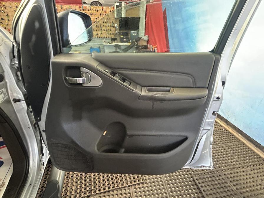 2013 Nissan Navara Navara Tekna dCi – PK63KHG
