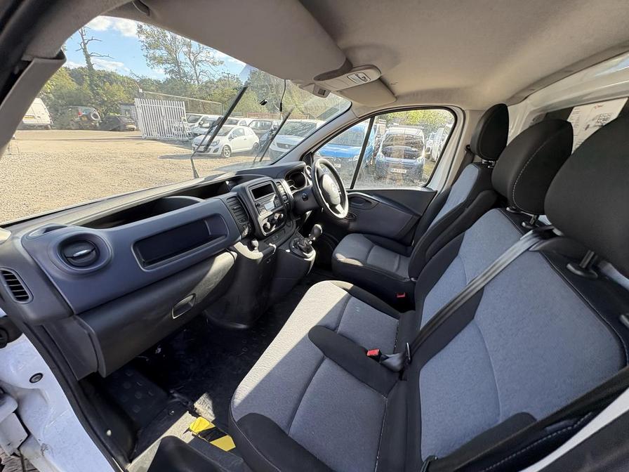 2016 Vauxhall Vivaro Vivaro 2700 CDTI – KS66HBO