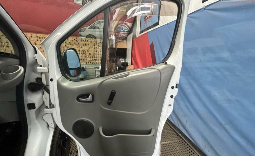2006 Vauxhall Vivaro Vivaro 2900 DI SWB – FD55KWN