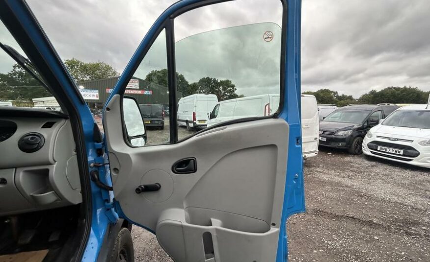 2006 Renault Master Master LM35 dCi 100 LWB – BX06VHU