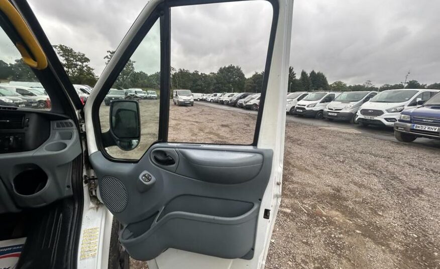 2013 Ford Transit Transit 125 T330 AWD – YE62XKW