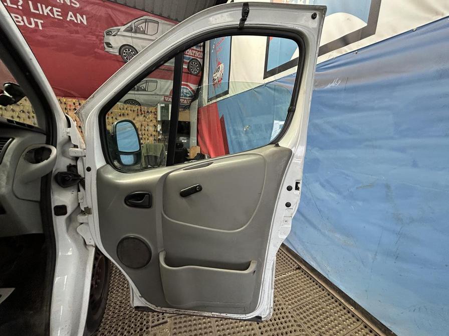 2004 Vauxhall Vivaro Vivaro 2700 Dti SWB – YD54FUW