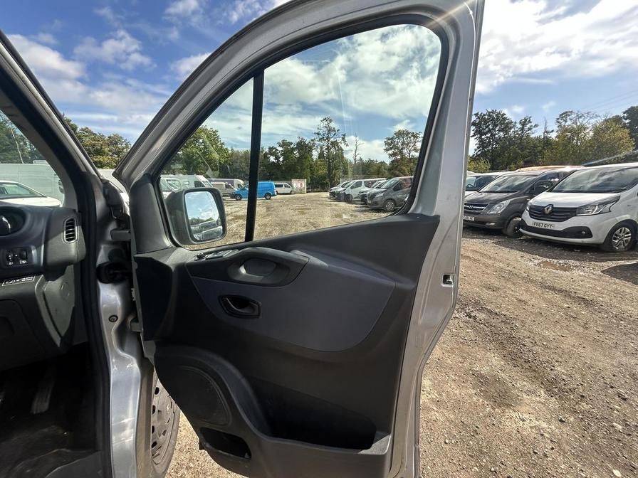 2016 Vauxhall Vivaro Vivaro 2900 Bi-T CDTi ecoFLEX S/S – FN66LHL