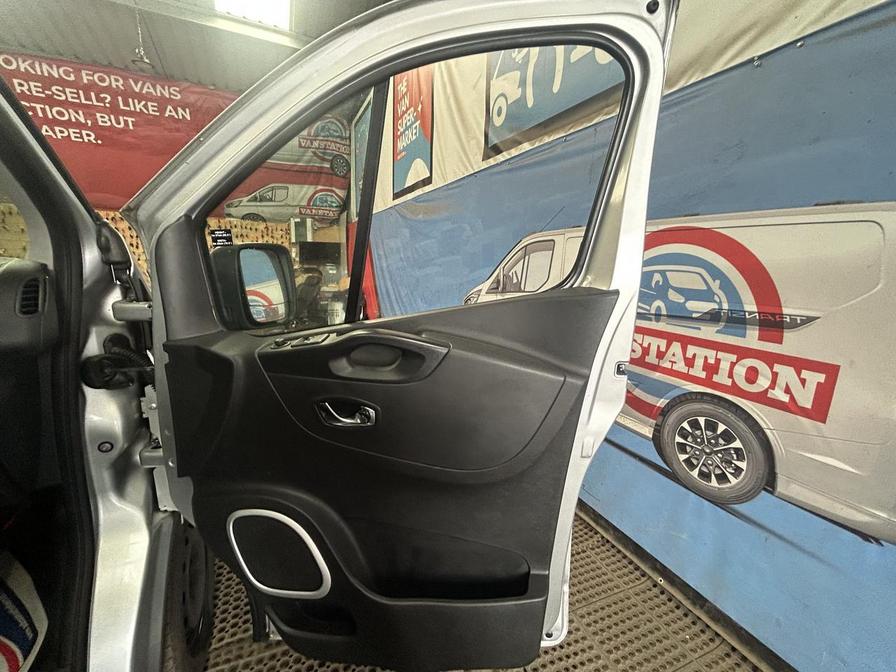 2018 Vauxhall Vivaro Vivaro 2900 Sportive CDTi – BF68ZZY