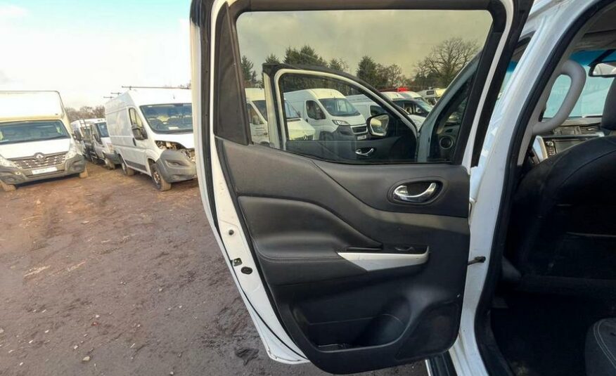 2016 Nissan NP300 Navara NP300 Navara Tekna dCi – CU16FRV