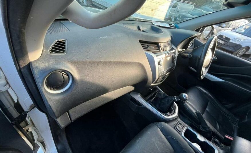2016 Nissan NP300 Navara NP300 Navara Tekna dCi – CU16FRV