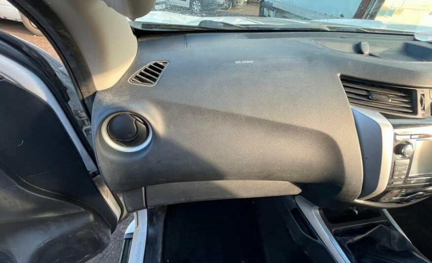 2016 Nissan NP300 Navara NP300 Navara Tekna dCi – CU16FRV
