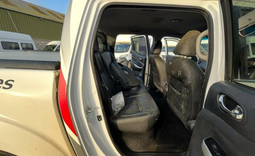 2016 Nissan NP300 Navara NP300 Navara Tekna dCi – CU16FRV
