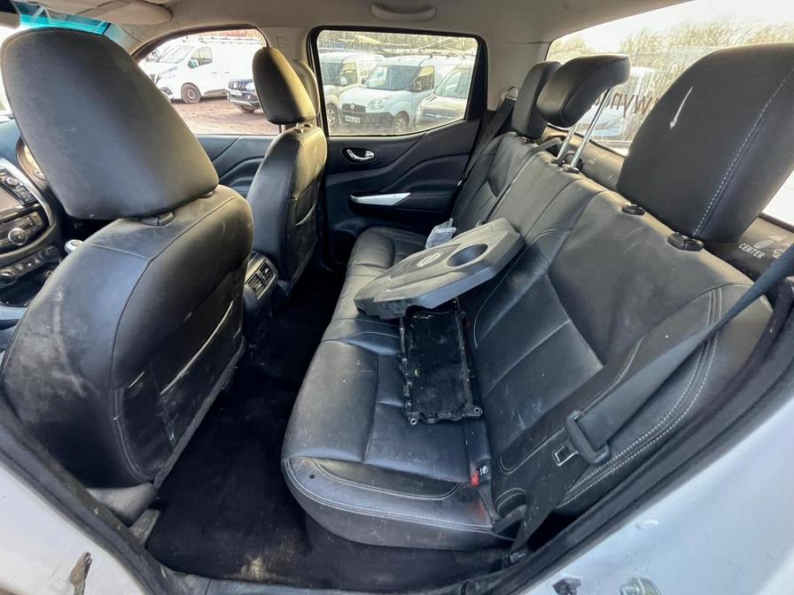 2016 Nissan NP300 Navara NP300 Navara Tekna dCi – CU16FRV