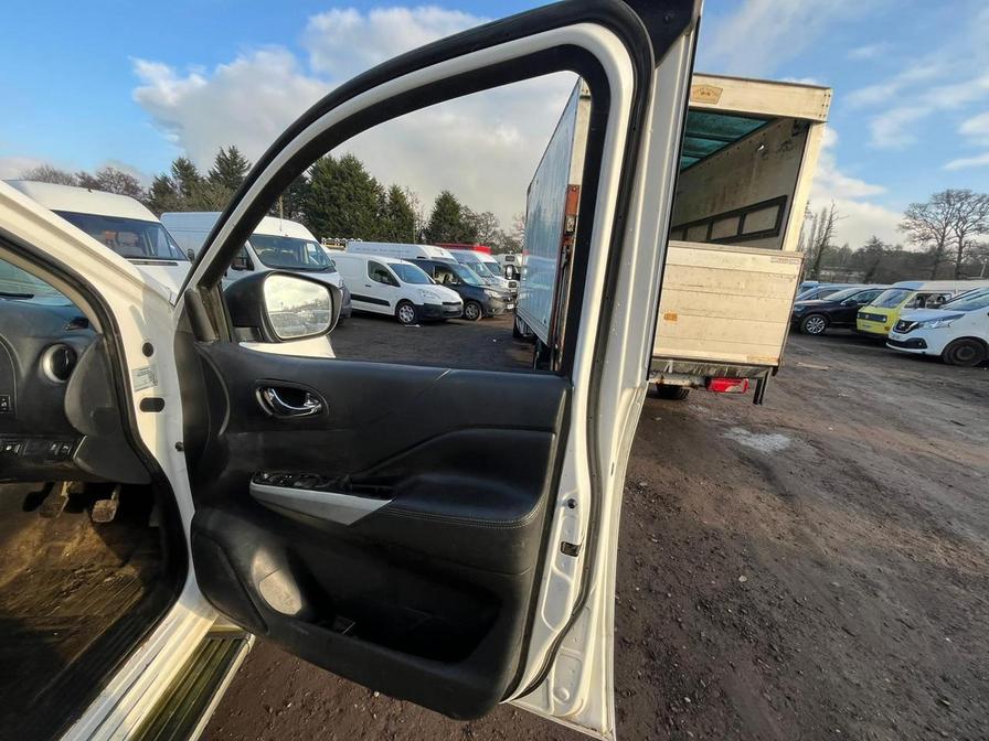 2016 Nissan NP300 Navara NP300 Navara Tekna dCi – CU16FRV