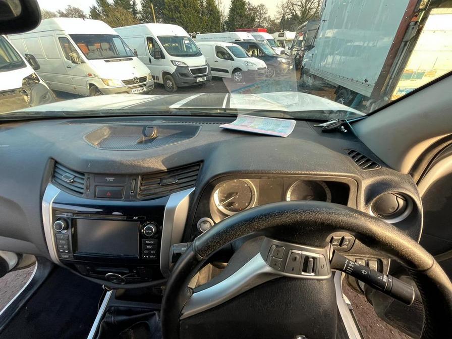 2016 Nissan NP300 Navara NP300 Navara Tekna dCi – CU16FRV