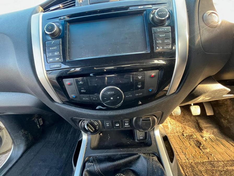 2016 Nissan NP300 Navara NP300 Navara Tekna dCi – CU16FRV