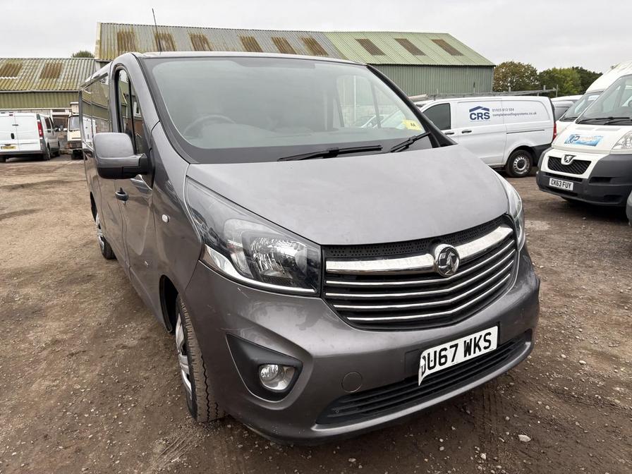 2017 Vauxhall Vivaro – Model: Vivaro 2900 Sportive CDTi Bi-T S/S – DU67WKS