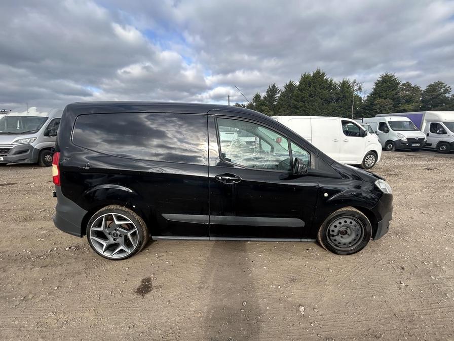 2016 Ford Transit Courier – Model: Transit Courier Trend TDCI – MK16AFA