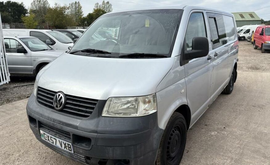 2007 Volkswagen Transporter Transporter T30 130 TDI LWB – CX57VXB
