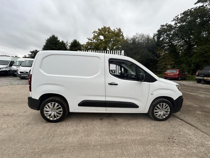 2021 Peugeot Partner – Model: Partner Professional L1 Blue HDi – NV70KLS