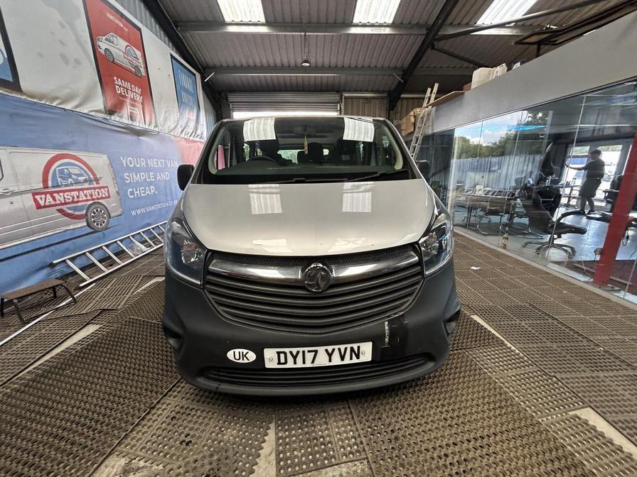 2017 Vauxhall Vivaro Combi Vivaro 2900 Combi CDTi Bi-T S/S – DY17YVN