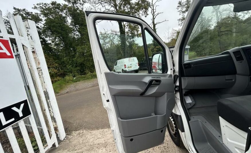 2016 Volkswagen Crafter – Model: Crafter CR35 TDI BlueMotion Technology – GV66GOJ