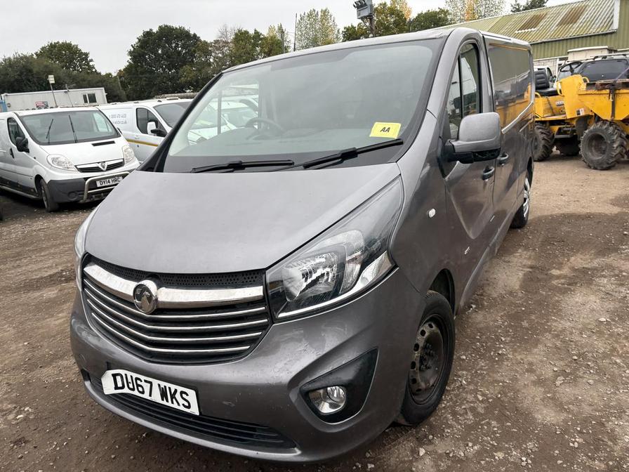 2017 Vauxhall Vivaro – Model: Vivaro 2900 Sportive CDTi Bi-T S/S – DU67WKS