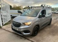 2019 Vauxhall Combo – Model: Combo 2000 Sportive S/S – YV19FCE